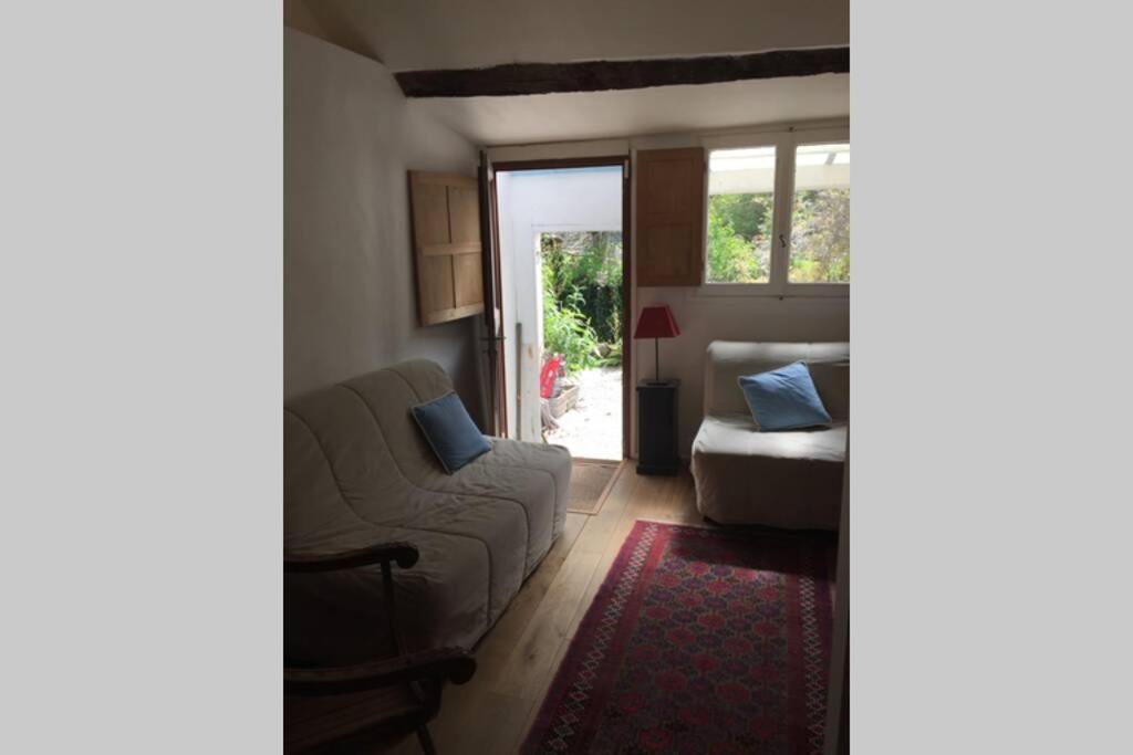 La Petite Maison Medievale De Melanie 奥泽兰河畔弗拉维尼 外观 照片